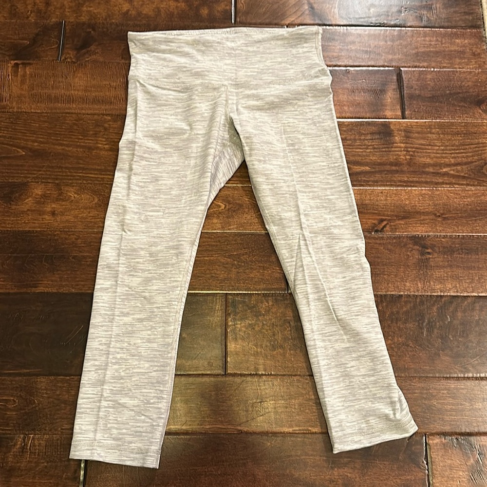 Lululemon cropped leggings